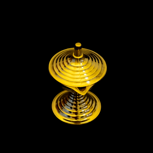 ( V-i112 ) Luminara Brass Stand with Oil Lamp